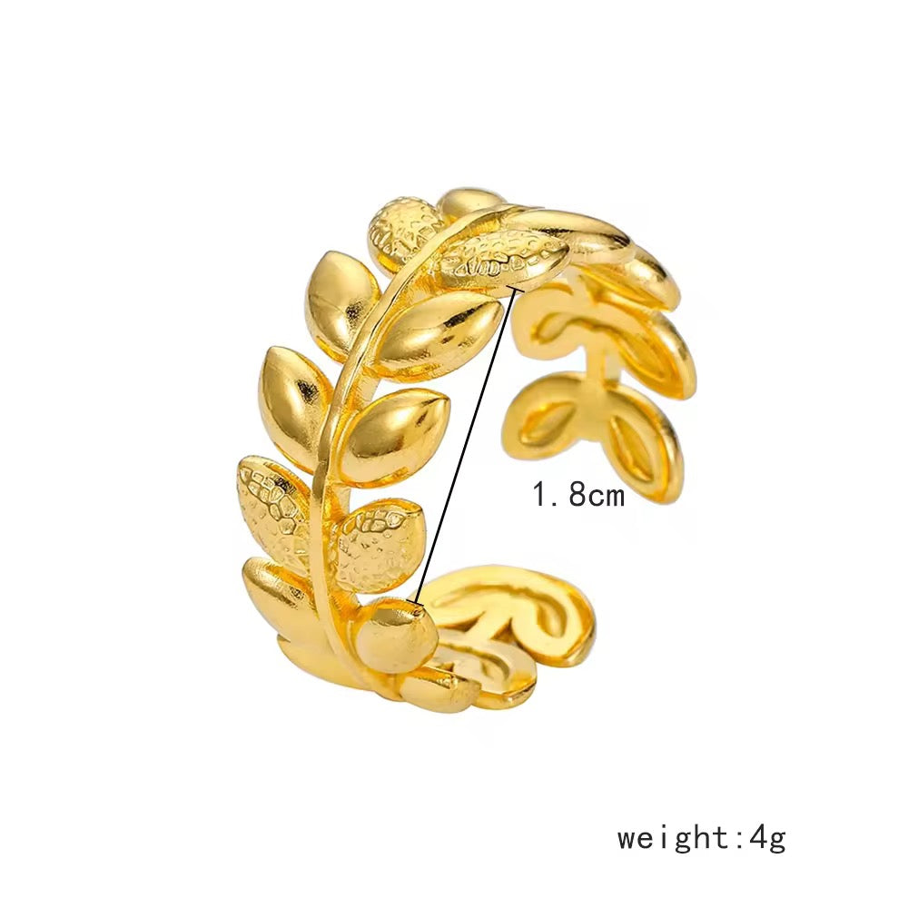 WHISPERING LEAVES RING-18k