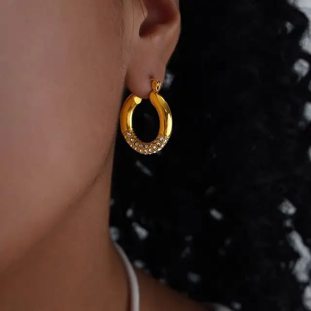 DONNA HOOPS