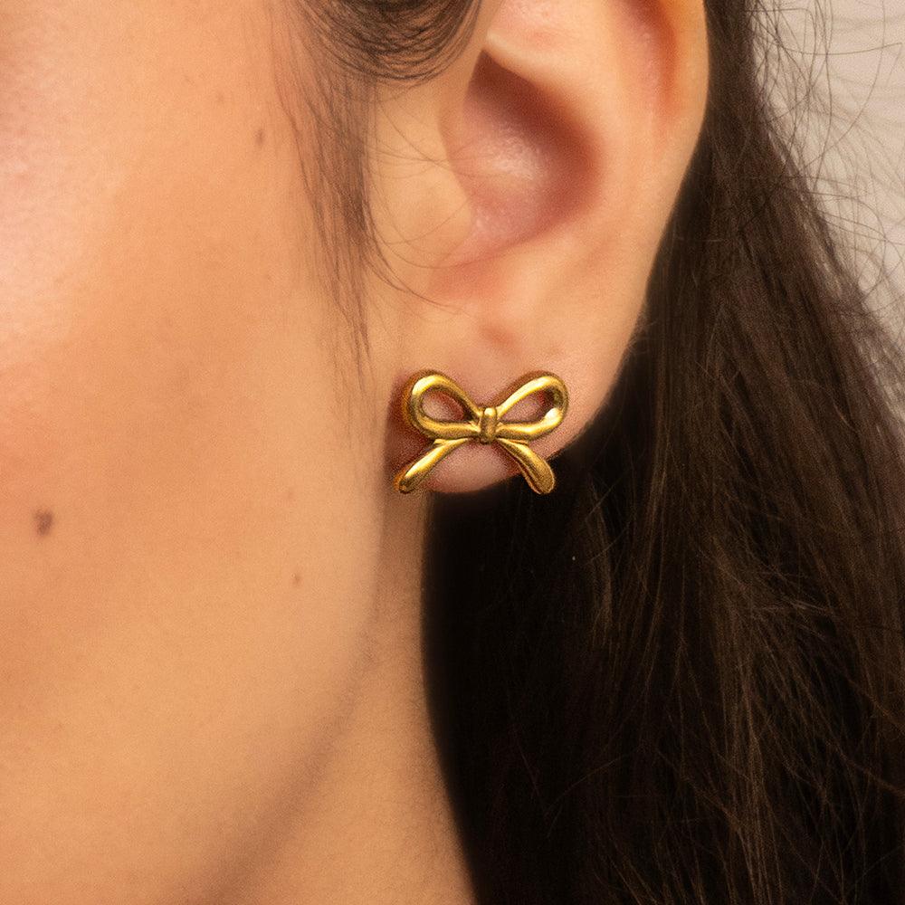 BOW STUDS