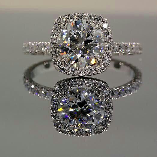 DIAMOND STYLE RING