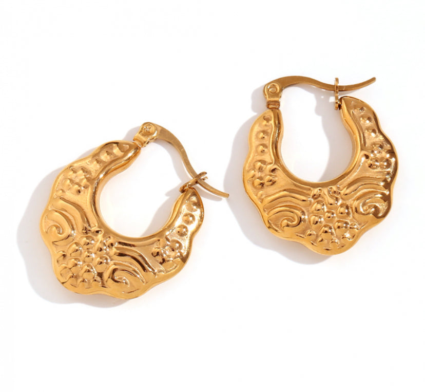 ROYAL HERITAGE HOOPS