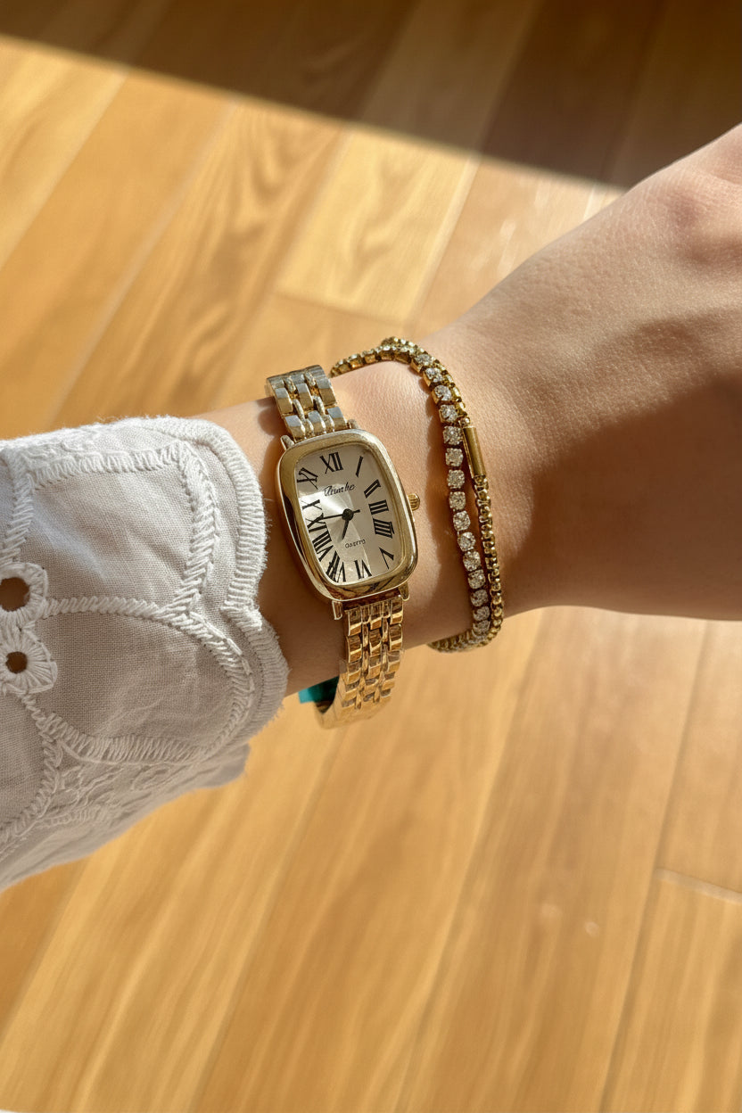 Aurelia Watch-White Dail