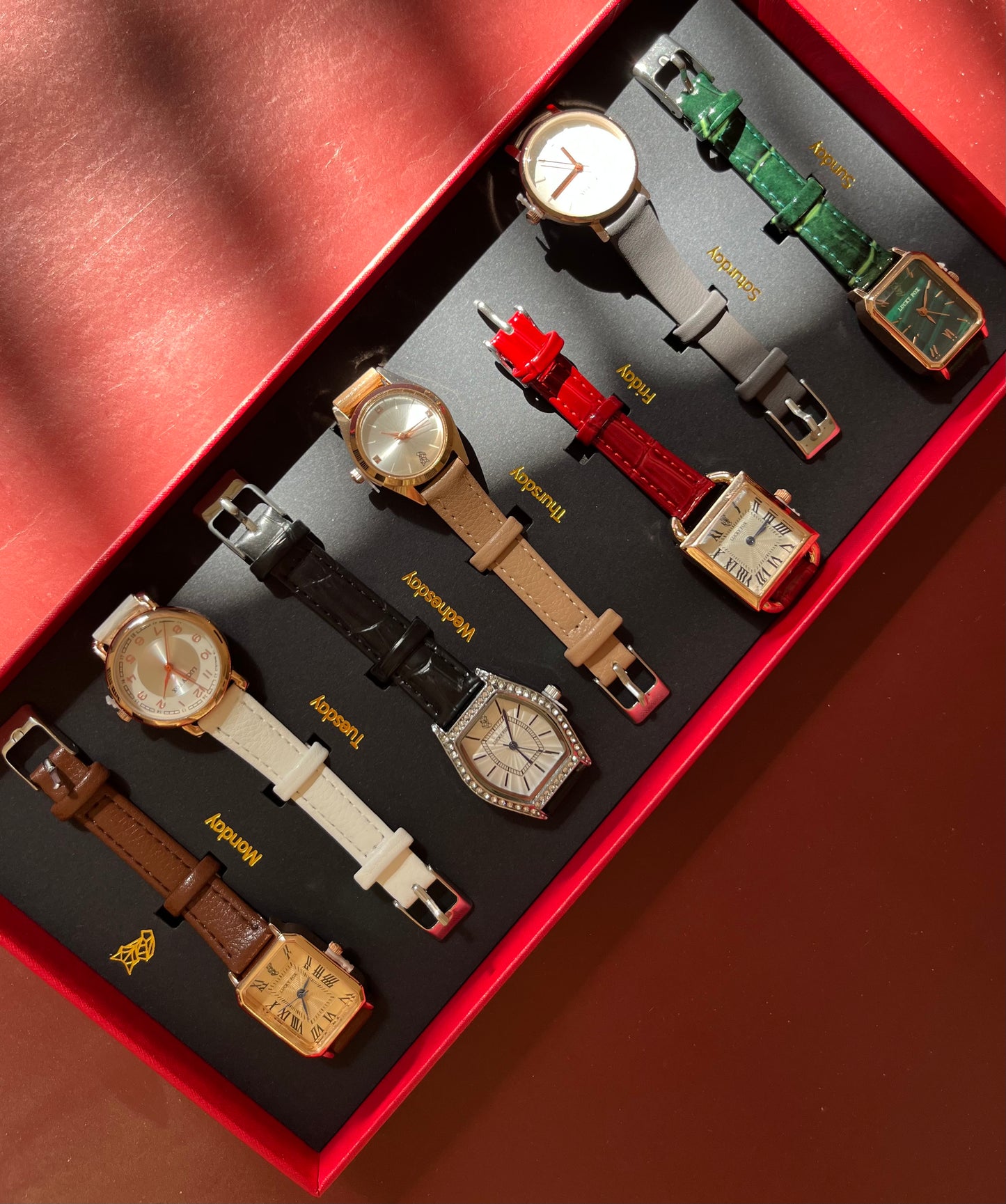 VINTAGE WEEK COLLECTION - 7 WATCHES