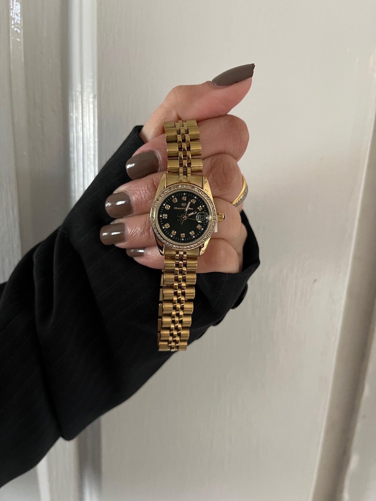 ✨Crystal Studded Royal Olive Dail Watch ✨