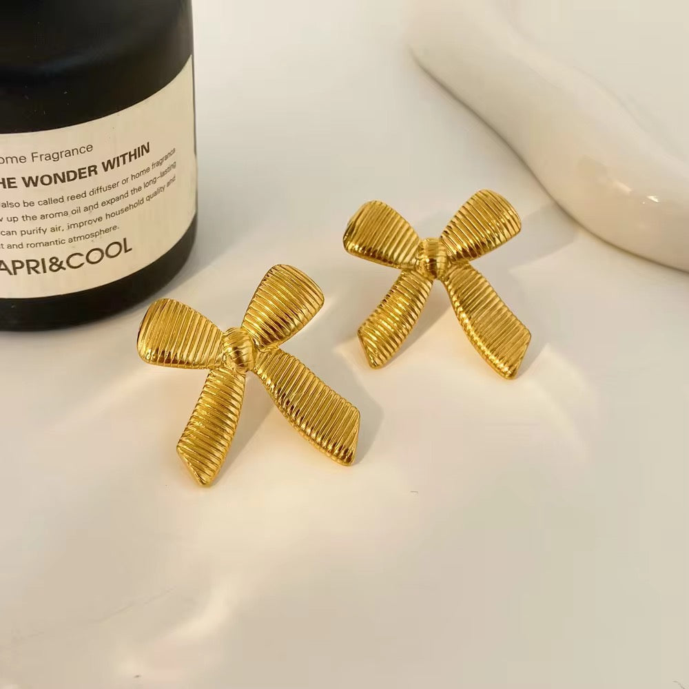 BOW EARRINGS