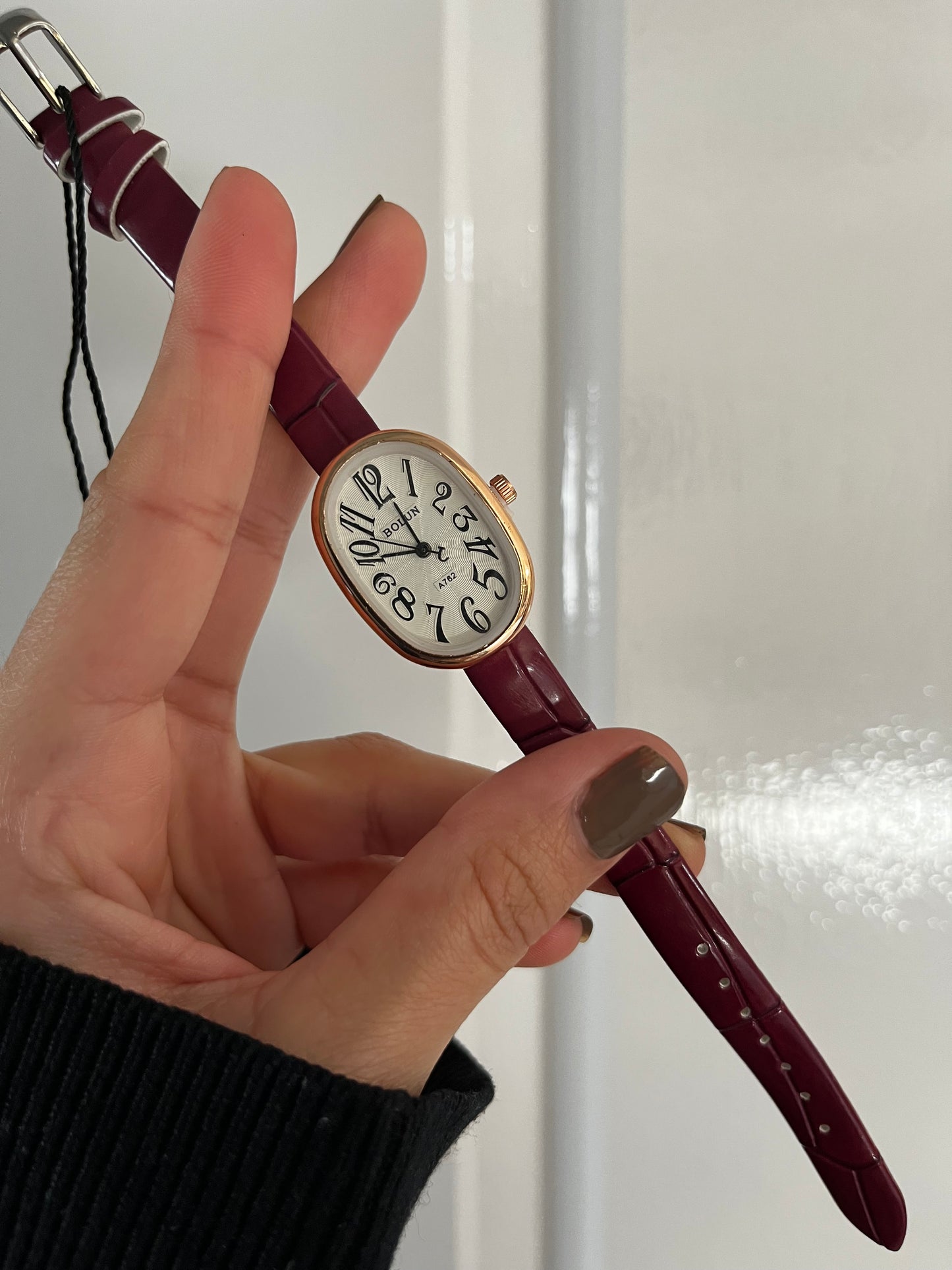 Petite Oval Watch pink strap