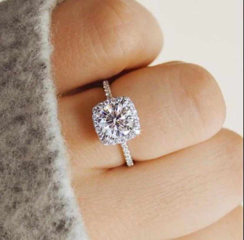 DIAMOND STYLE RING