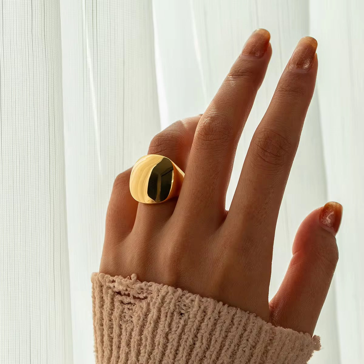 AURA RING