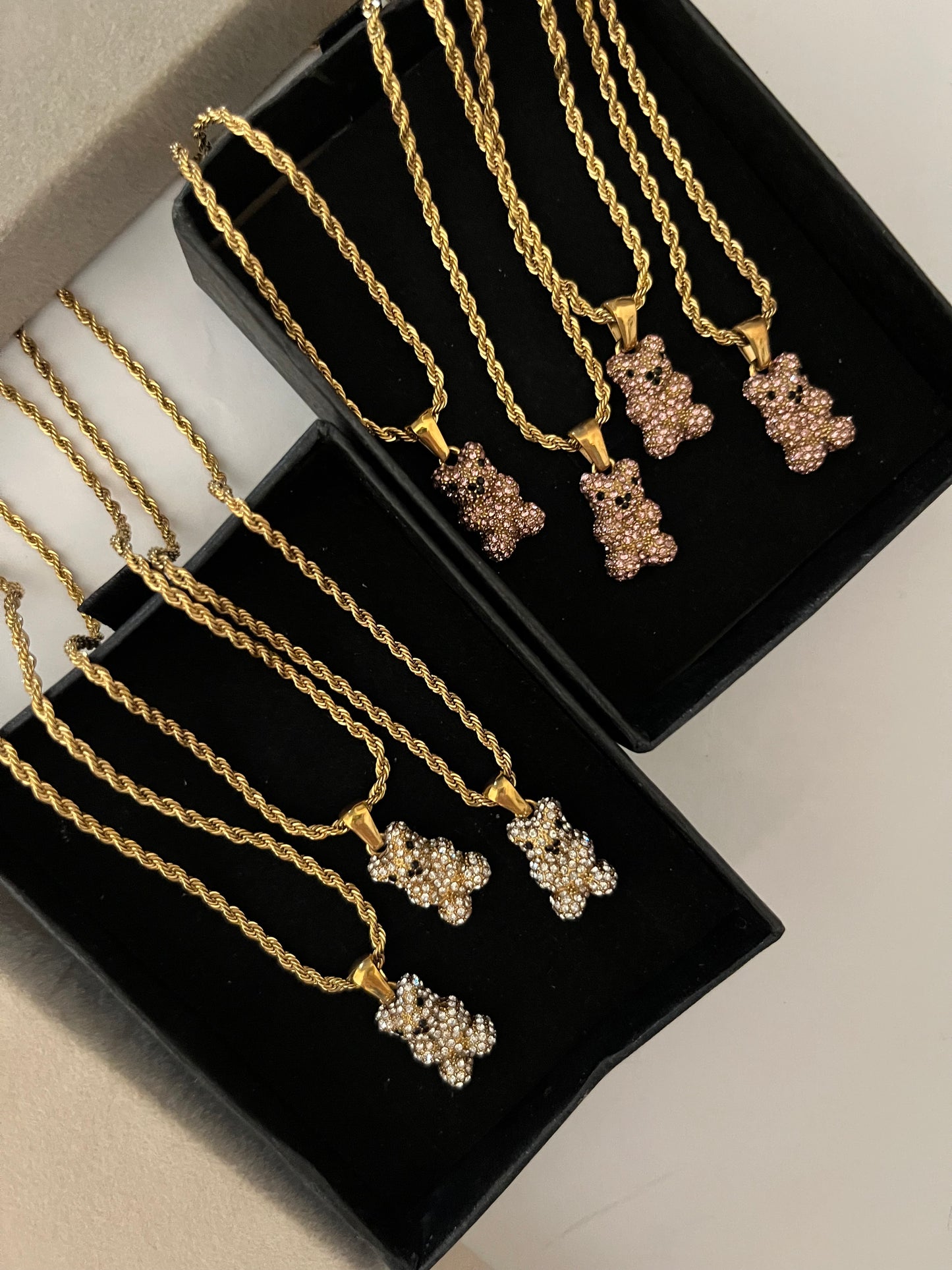 BEAR CHARM NECKLACE (Pink Stones)