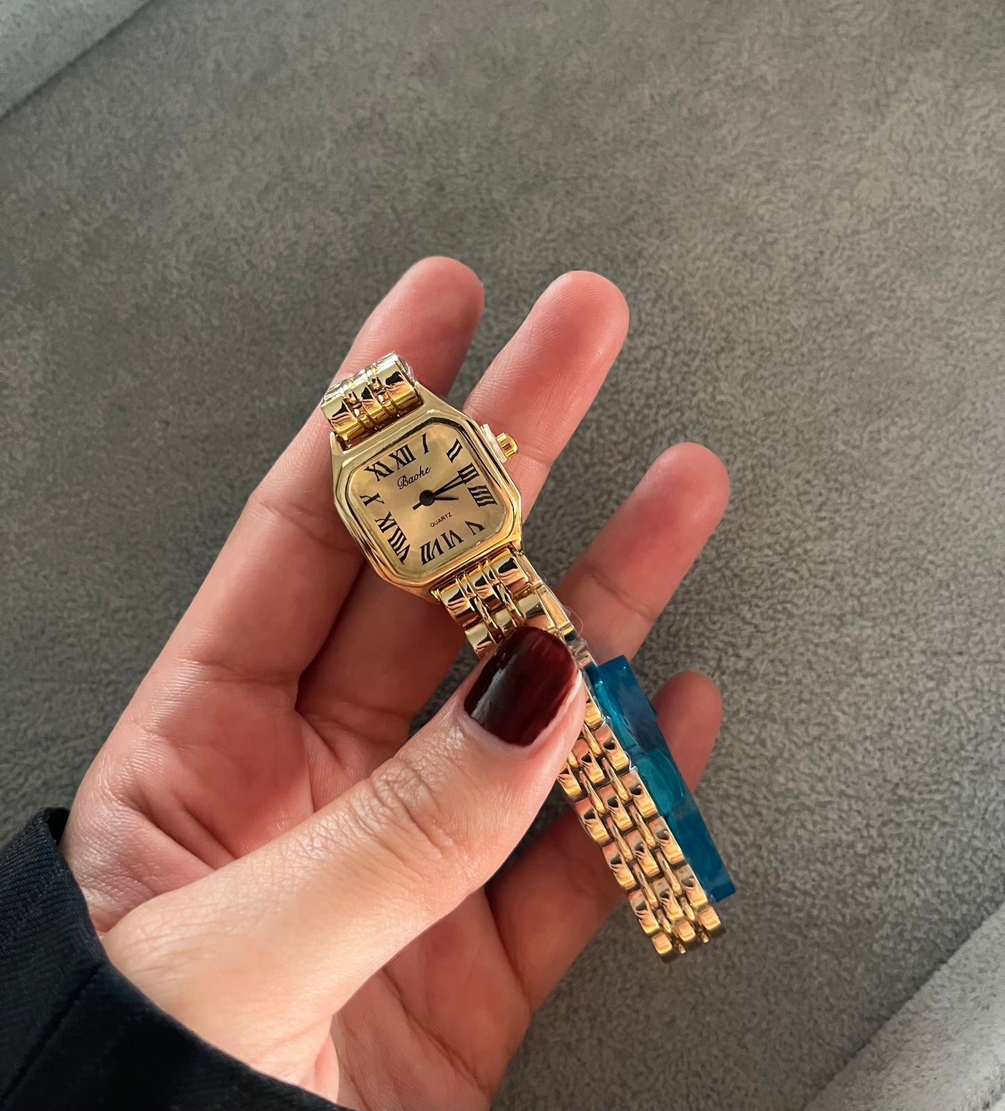 ISABELLA SQUARE LUXURY WATCH-Gold Dial