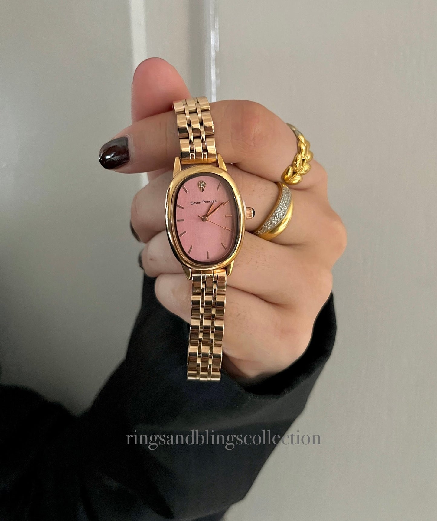 ISABELLA OVAL LUXURY WATCH-Pink Dial