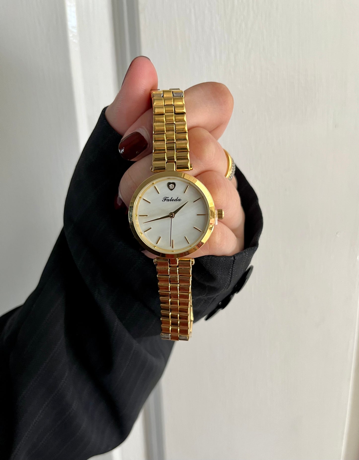 GOLDEN X WHITE WATCH✨