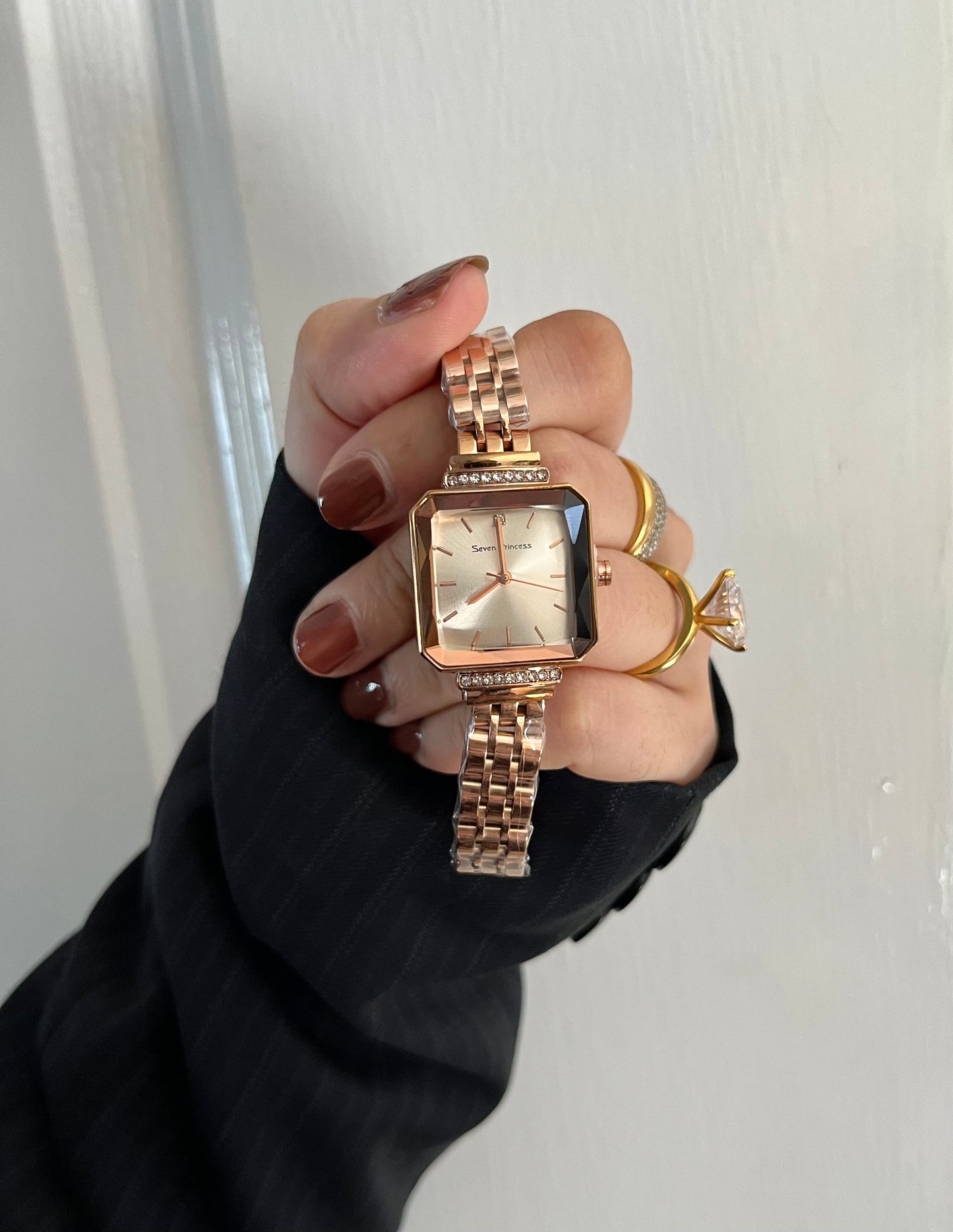REGAL SQUARE WATCH (golden dail)