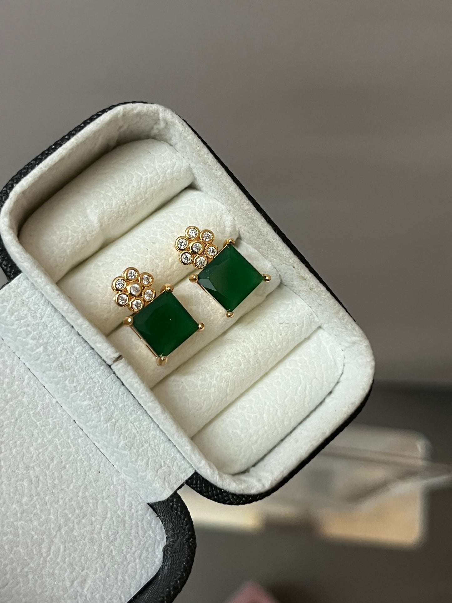 ZIRCON STUDS