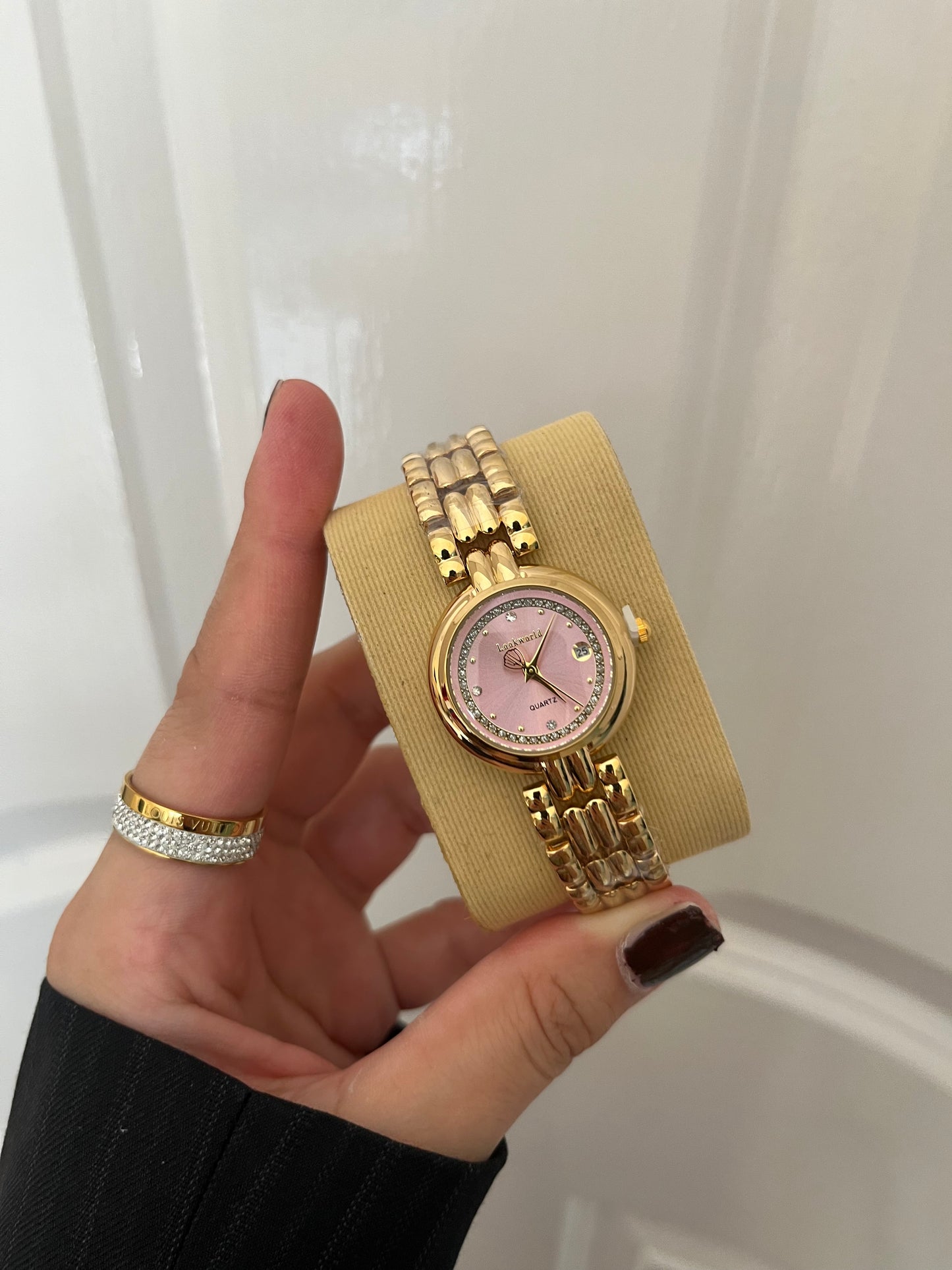 Nouveau Quartz-Pastel dial
