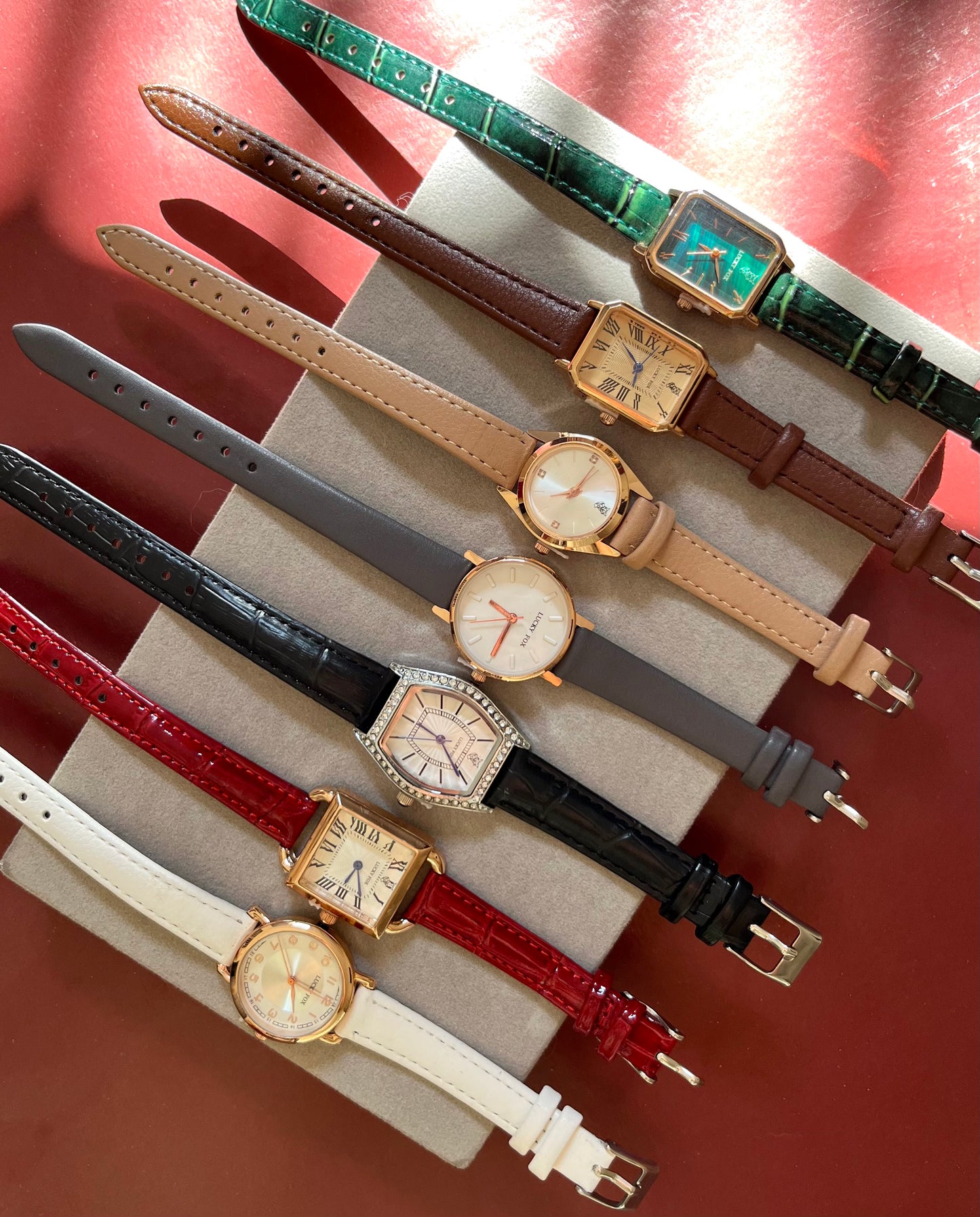 VINTAGE WEEK COLLECTION - 7 WATCHES