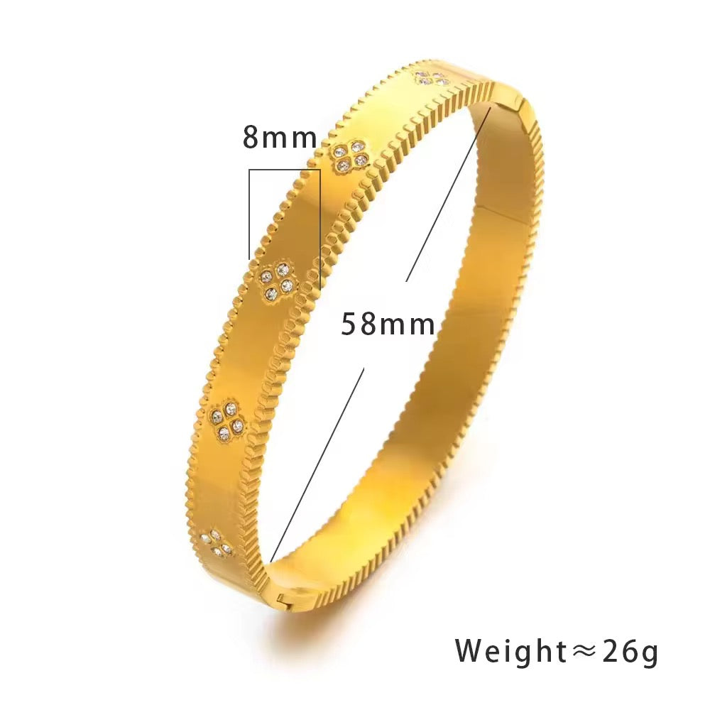 MONARCHA BANGLE
