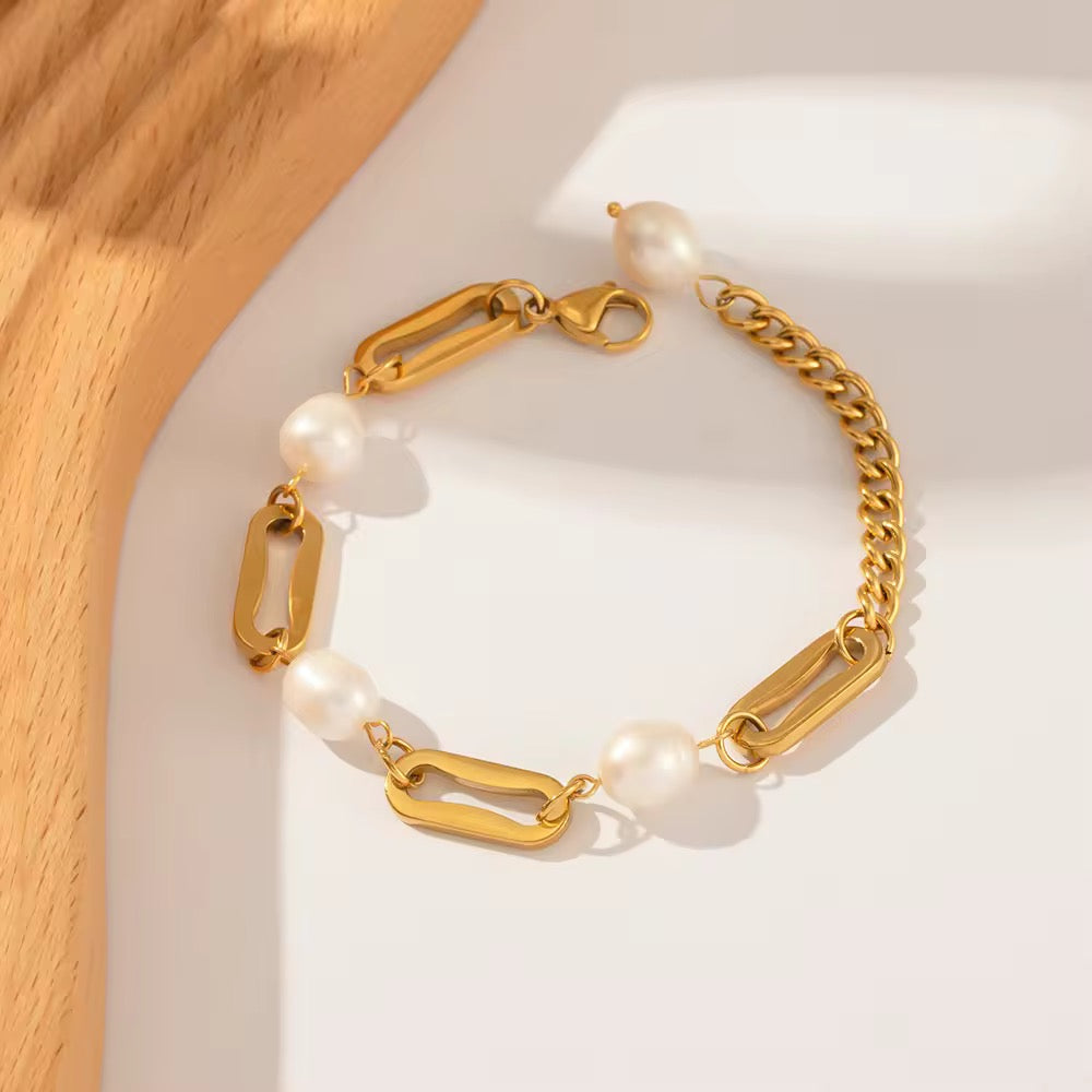 CIARA PEARLS BRACELET-18k