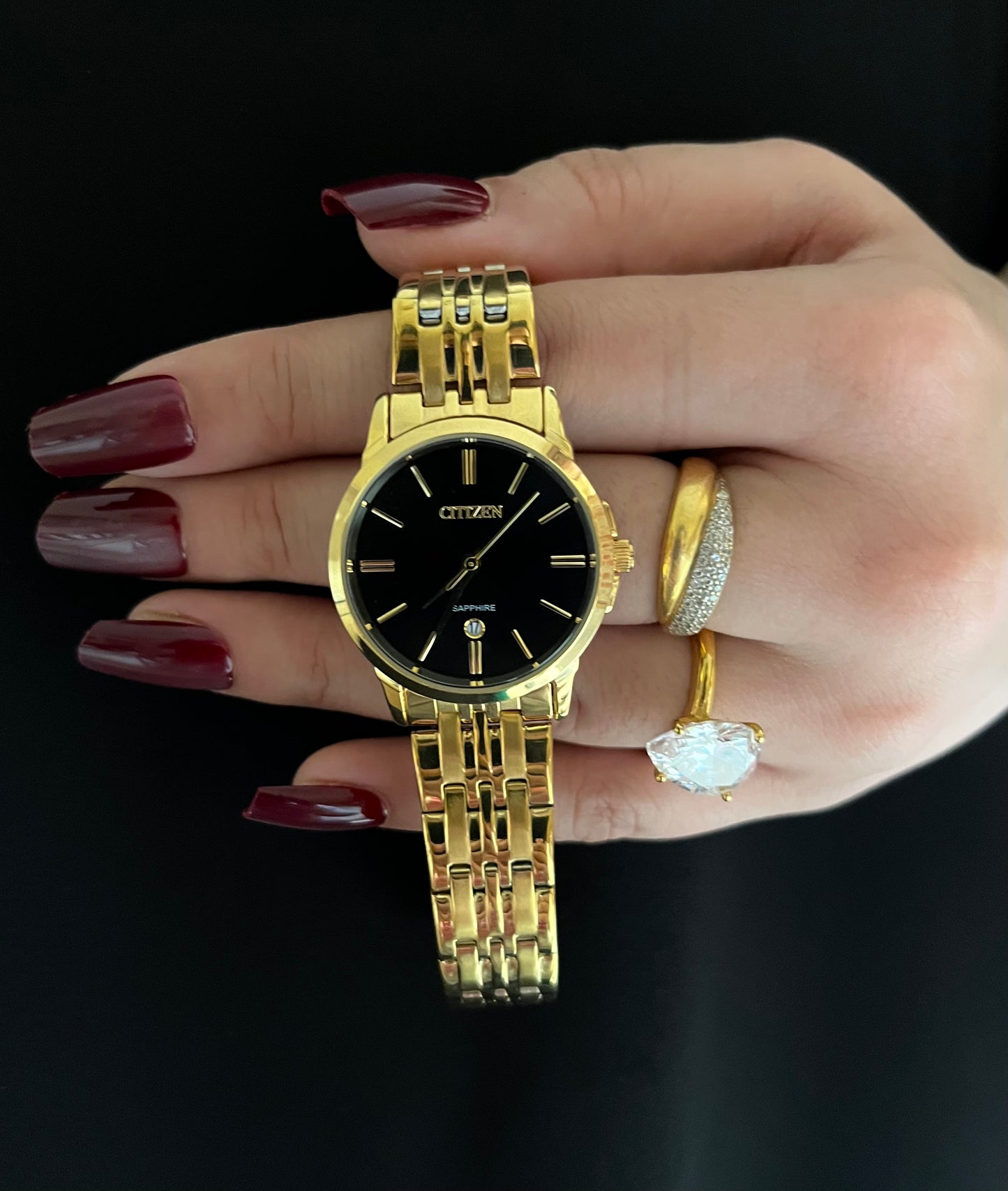 PREMIUM CITIZEN WATCH- LUXURIOUS BLACK DIAL WITH DATE