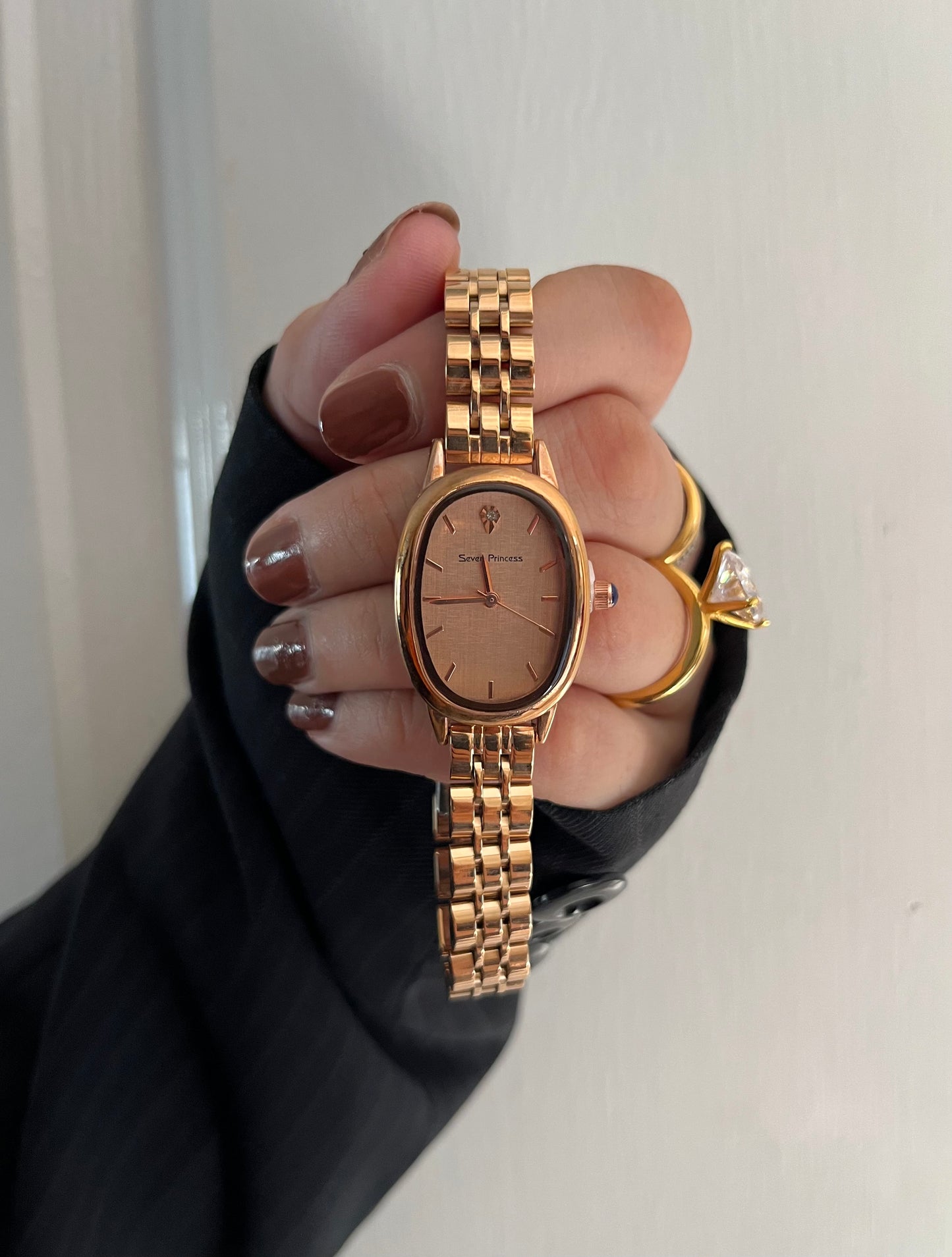 ISABELLA OVAL LUXURY WATCH