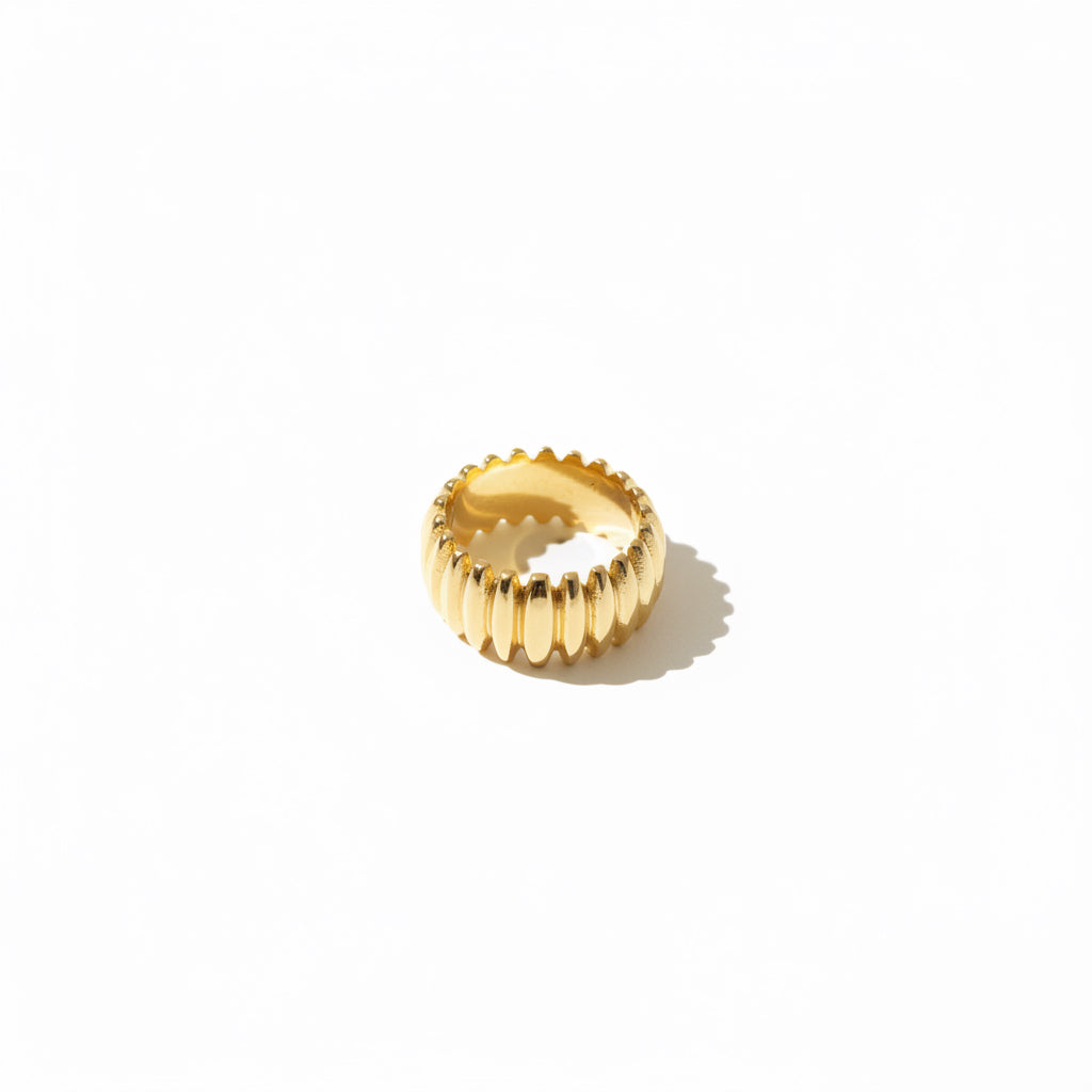 Avenor Ring