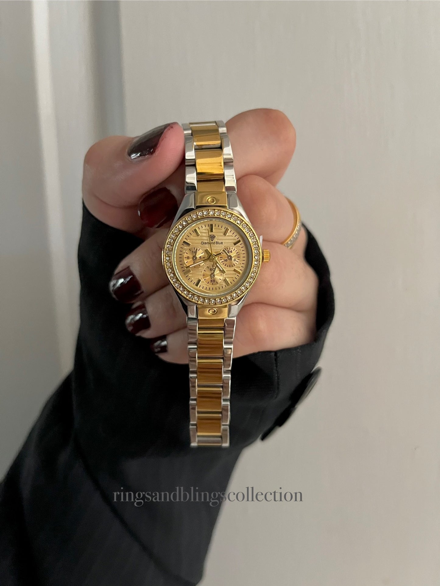 ✨CRYSTAL STUDDED TWO TONE WATCH-GOLDEN DAIL ✨