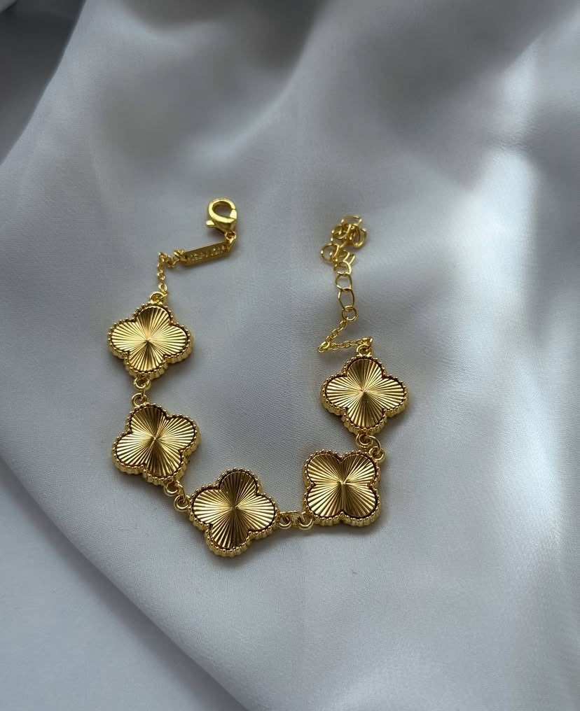GOLD CLOVEE BRACELET-double sided