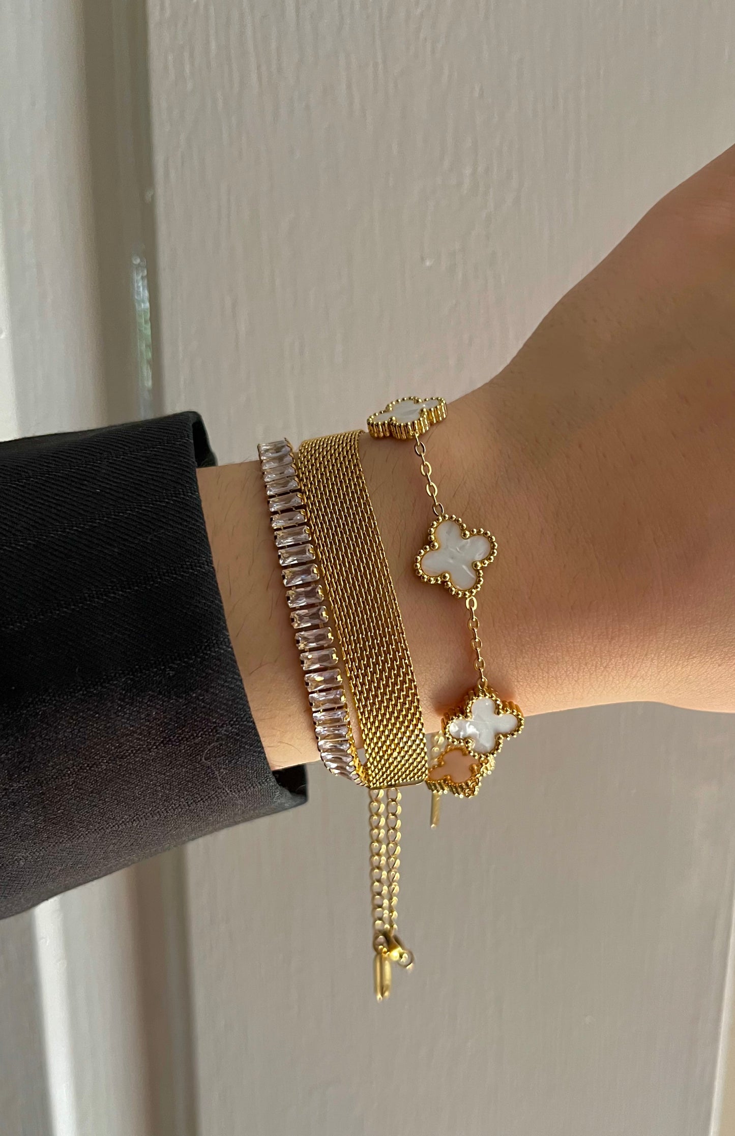 Aura 18K Stack