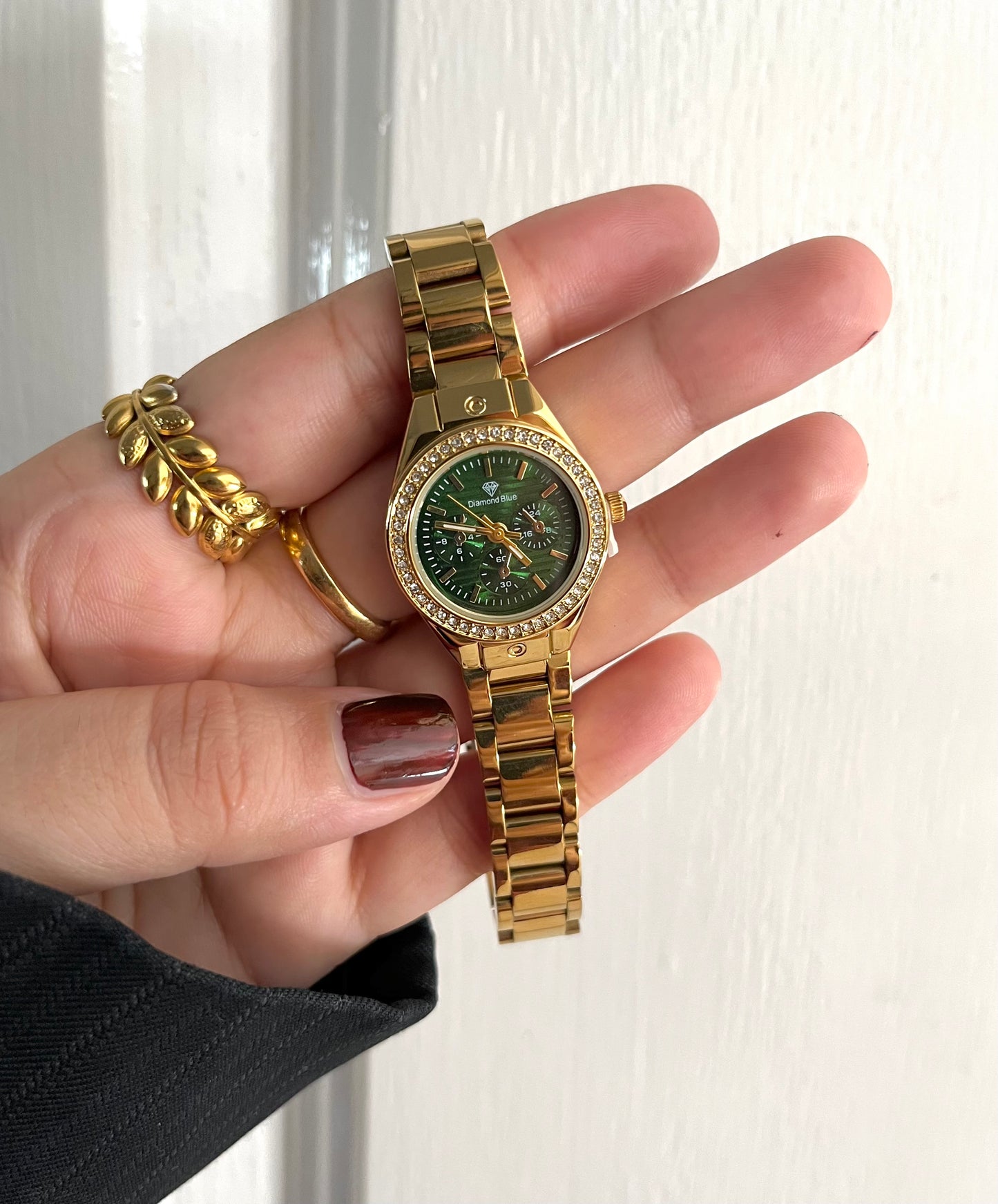 ✨CRYSTAL STUDED GREEN DIAL GOLD WATCH✨