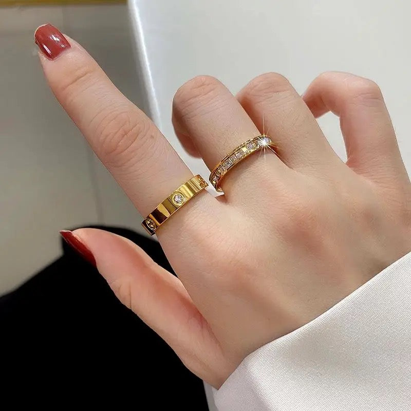 AMOR RING