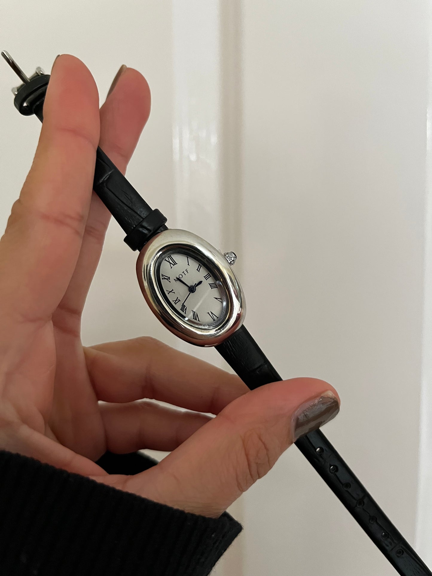 Elara Roman Watch Silver