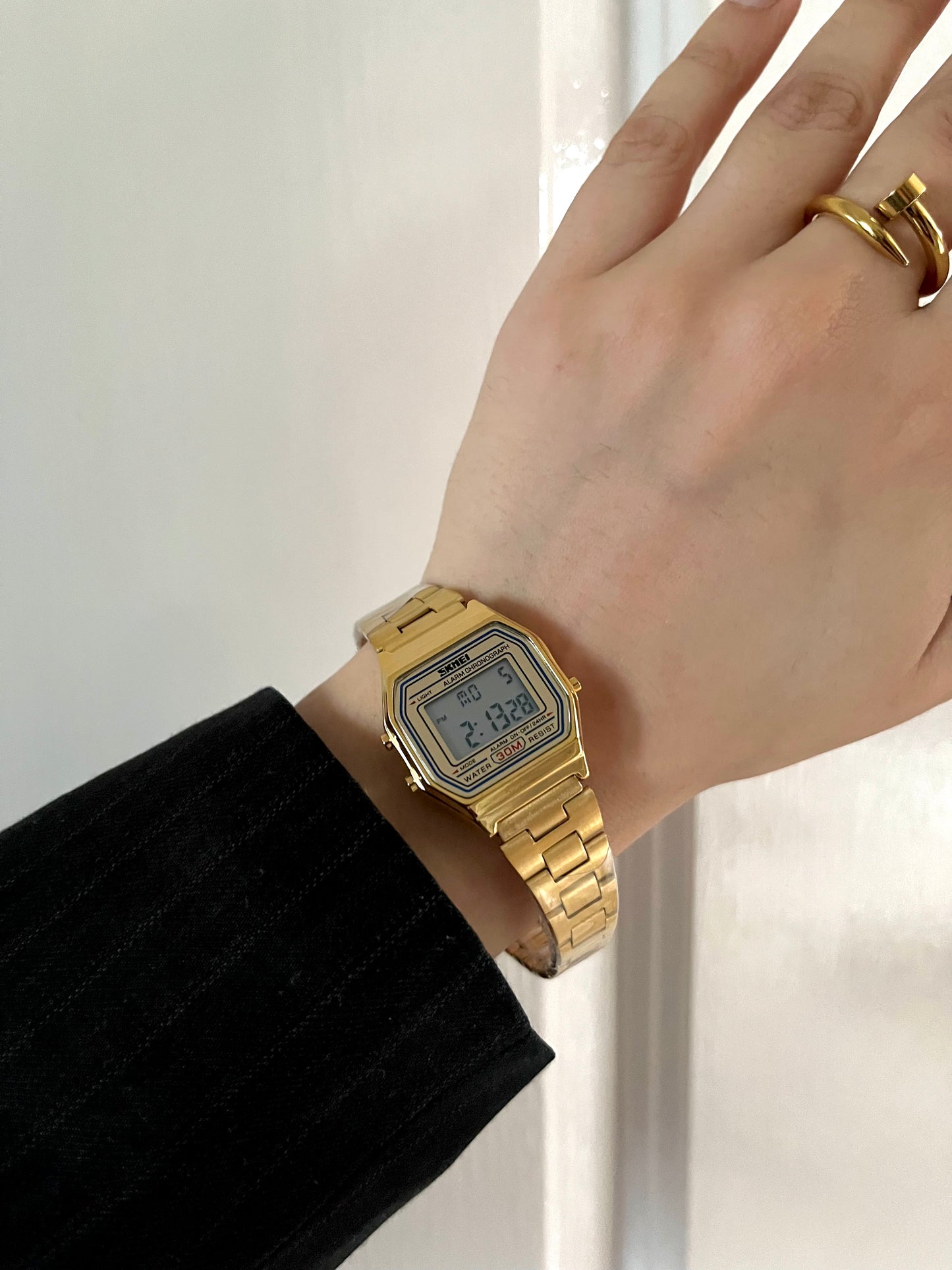 SKMEI DIGITAL VINTAGE WATCH