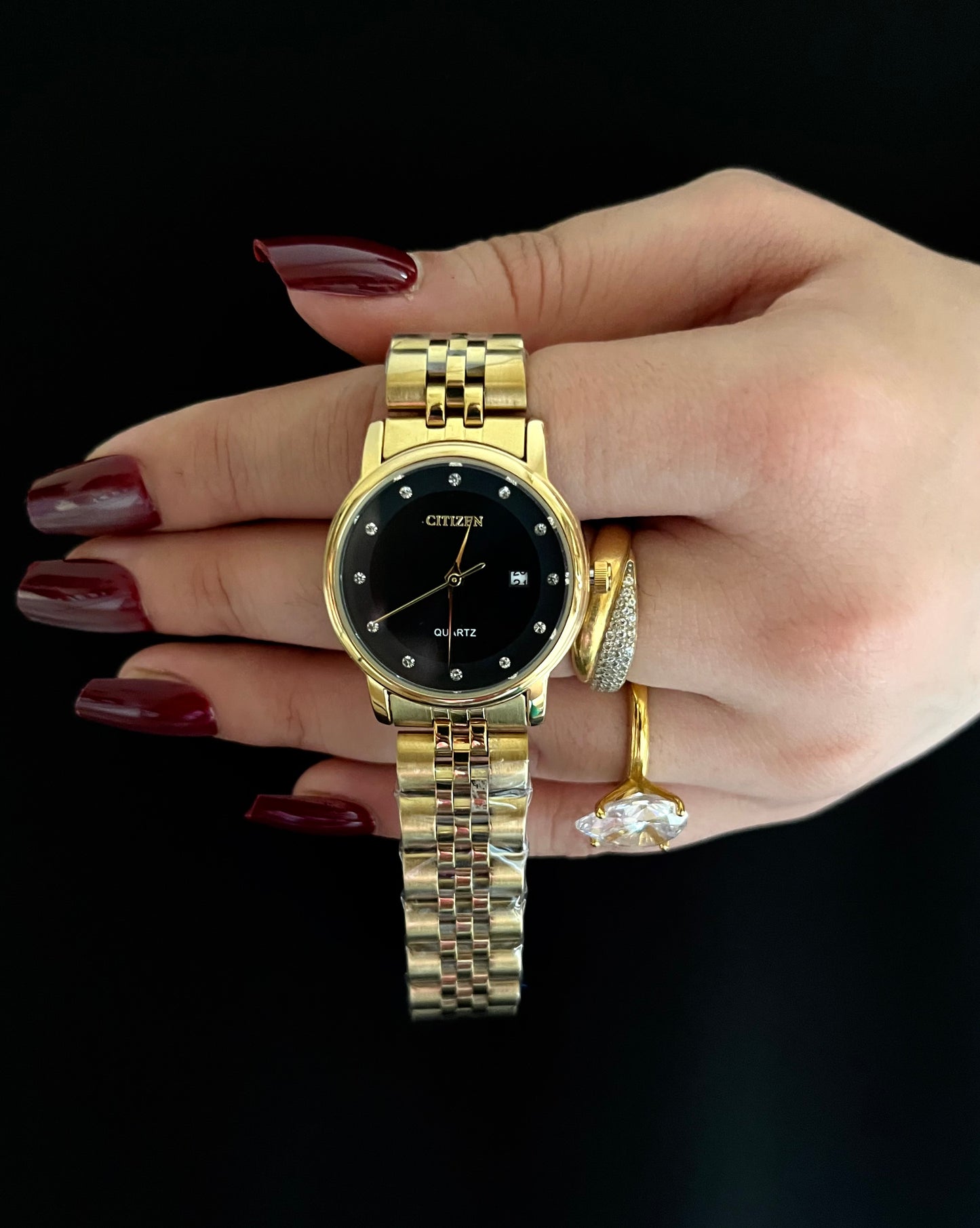 PREMIUM CITIZEN WATCH-CRYSTALS STUDDED- LUXURIOUS BLACK DIAL WITH DATE