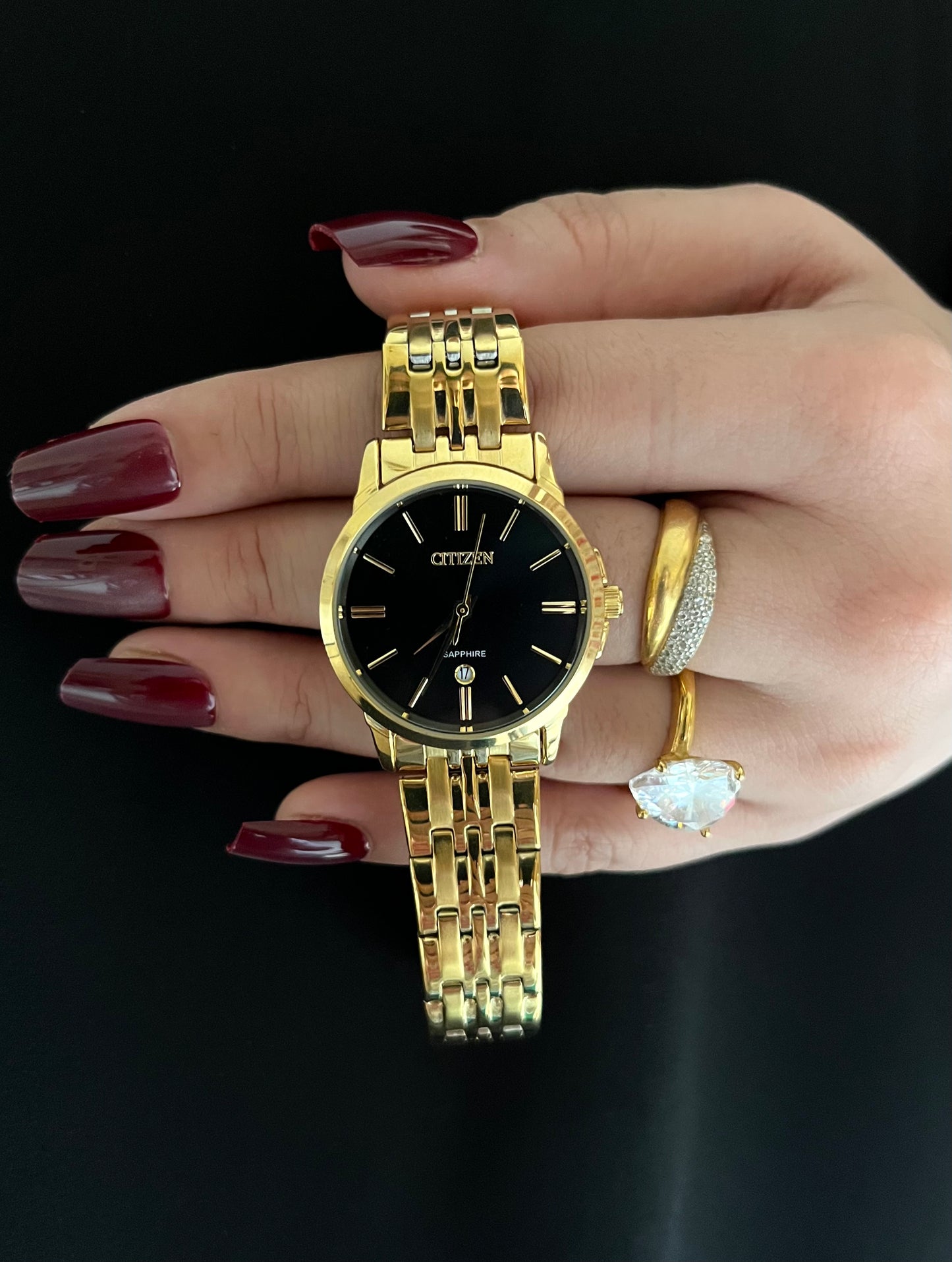 PREMIUM CITIZEN WATCH- LUXURIOUS BLACK DIAL WITH DATE
