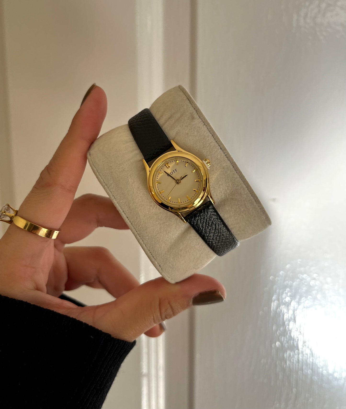 Élite Vintage Gold leather strap Watch