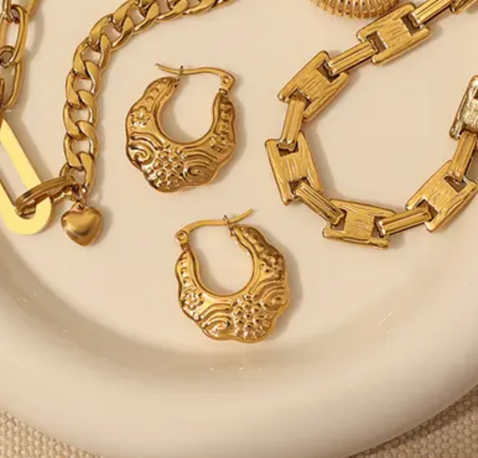 ROYAL HERITAGE HOOPS
