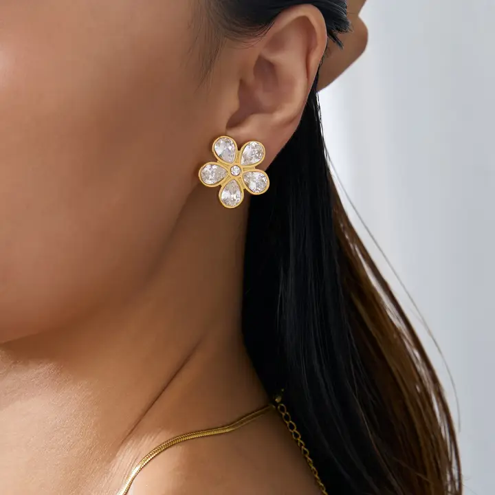 BLOSSOM STUDS-18k