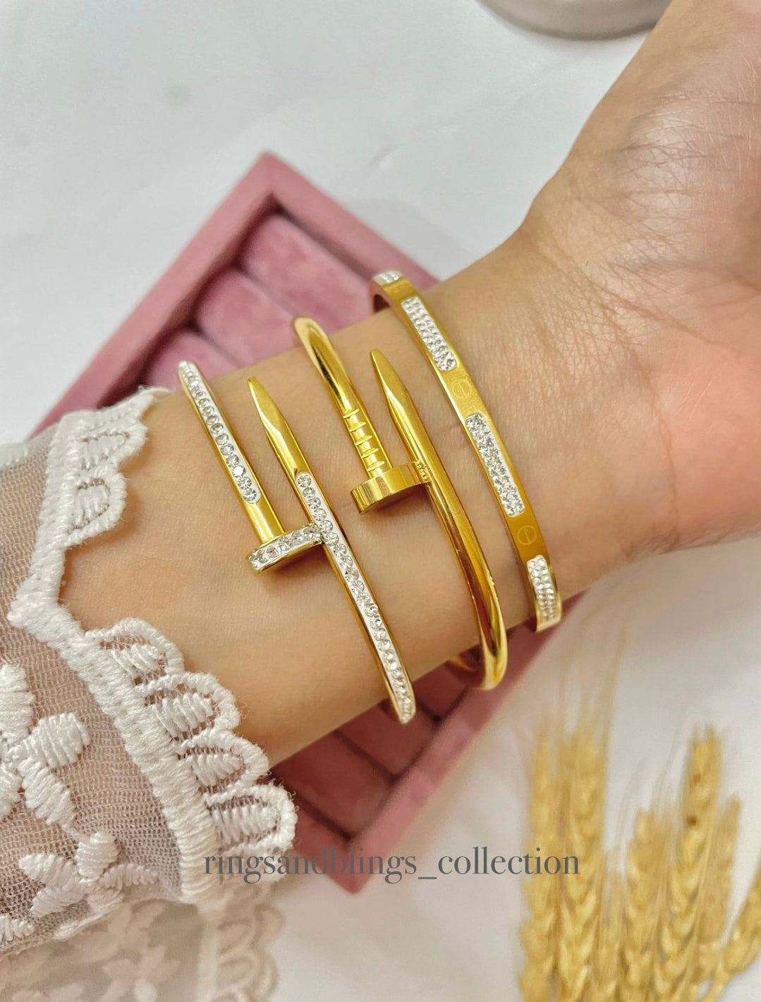 SHARP EDGE ARMLET
