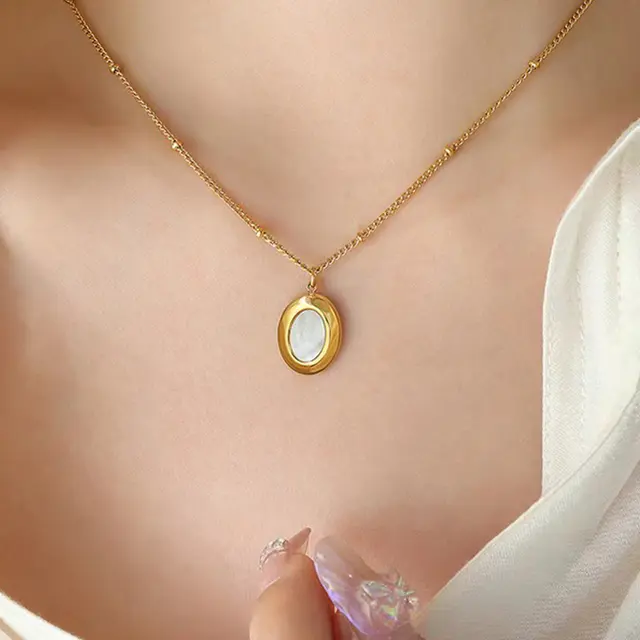DAINTY NECKLACE