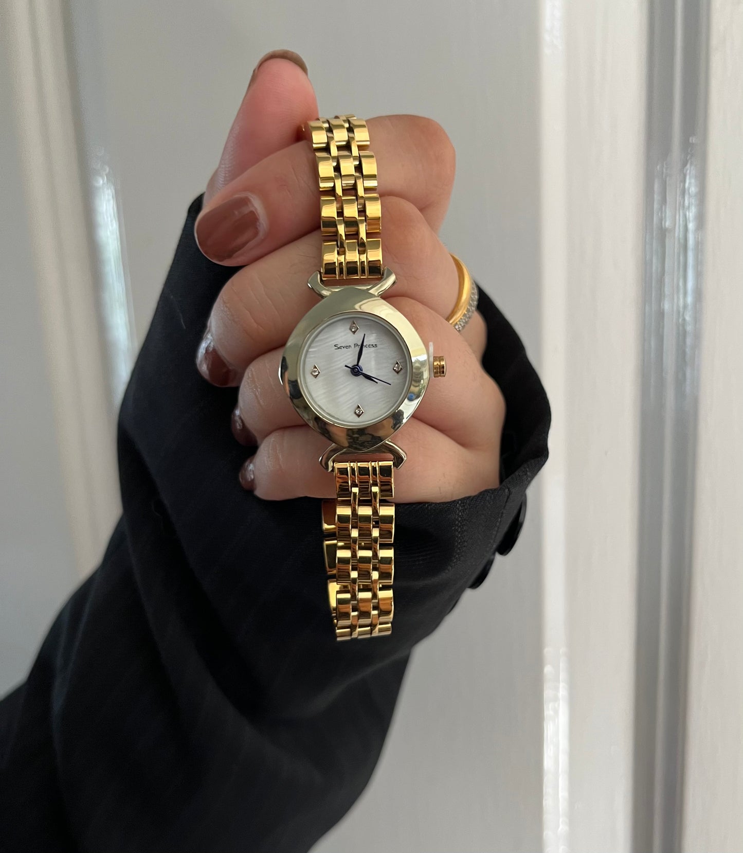 LUNAR GAZE WATCH