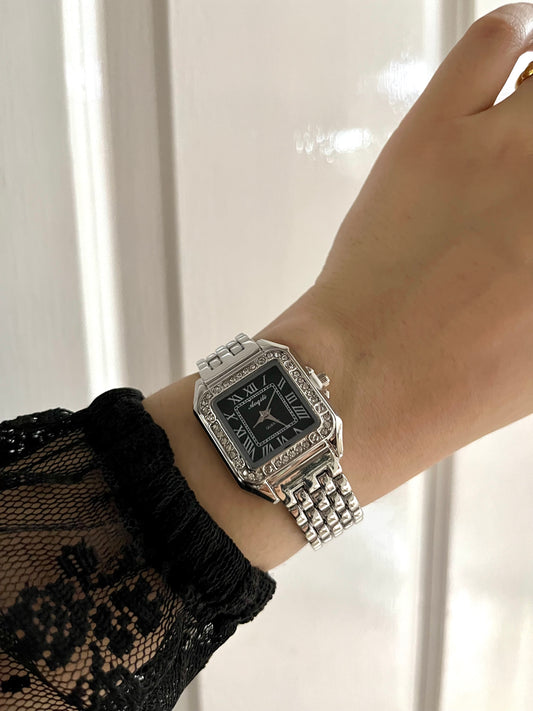 VINTAGE SQUARE DIAL WATCH-Black Dial