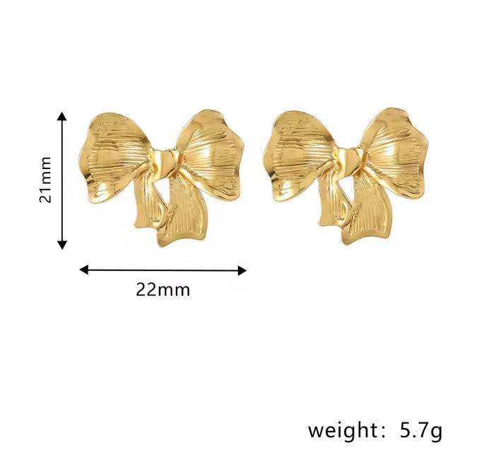 BOWDIE EARRINGS
