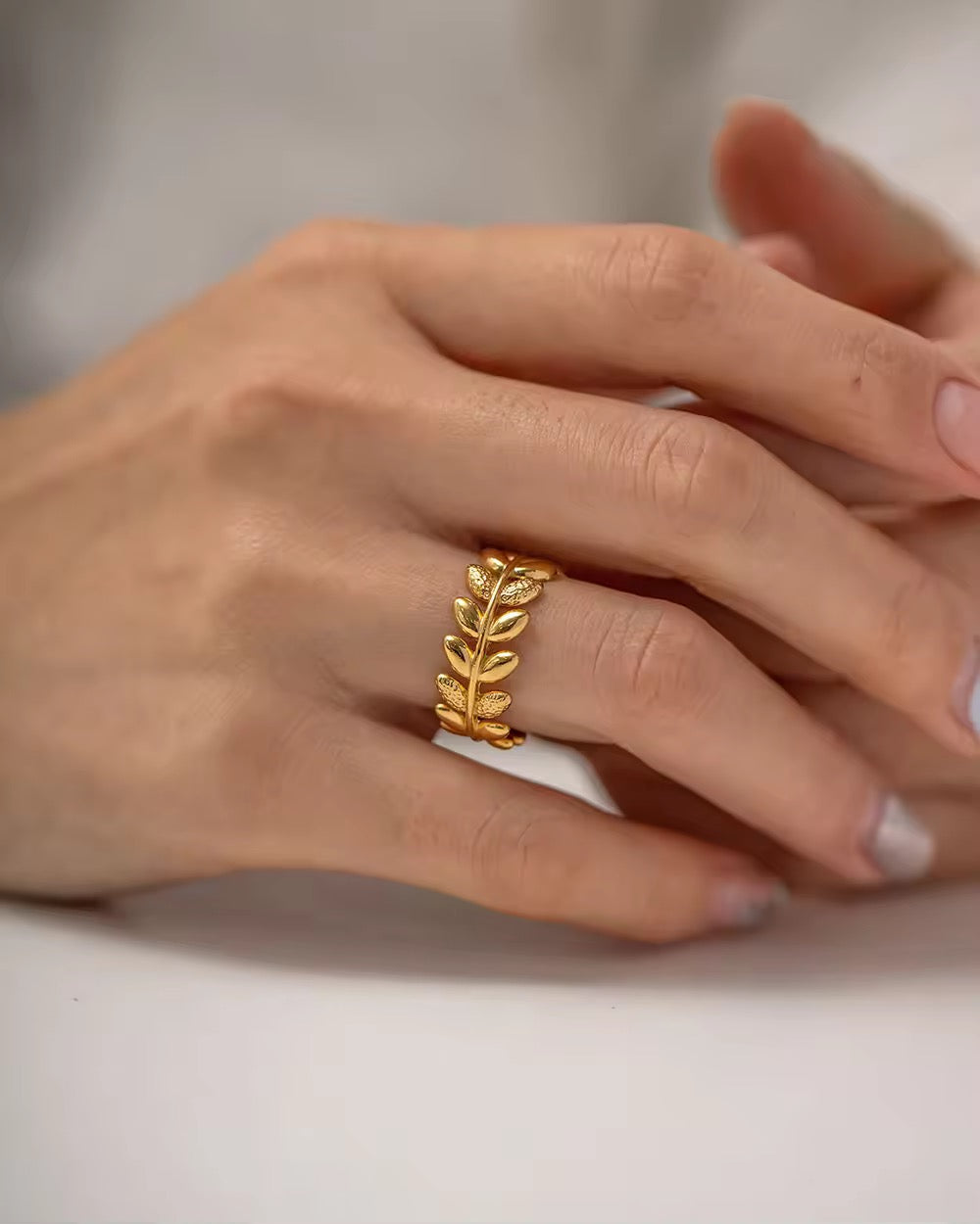 WHISPERING LEAVES RING-18k