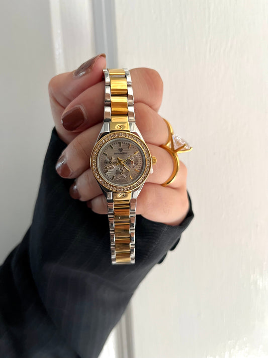 CRYSTAL STUDDED GREY DAIL WATCH✨