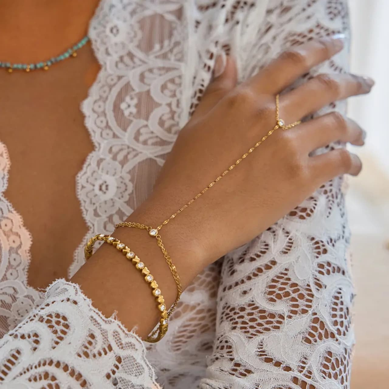 ANJA HAND CHAIN