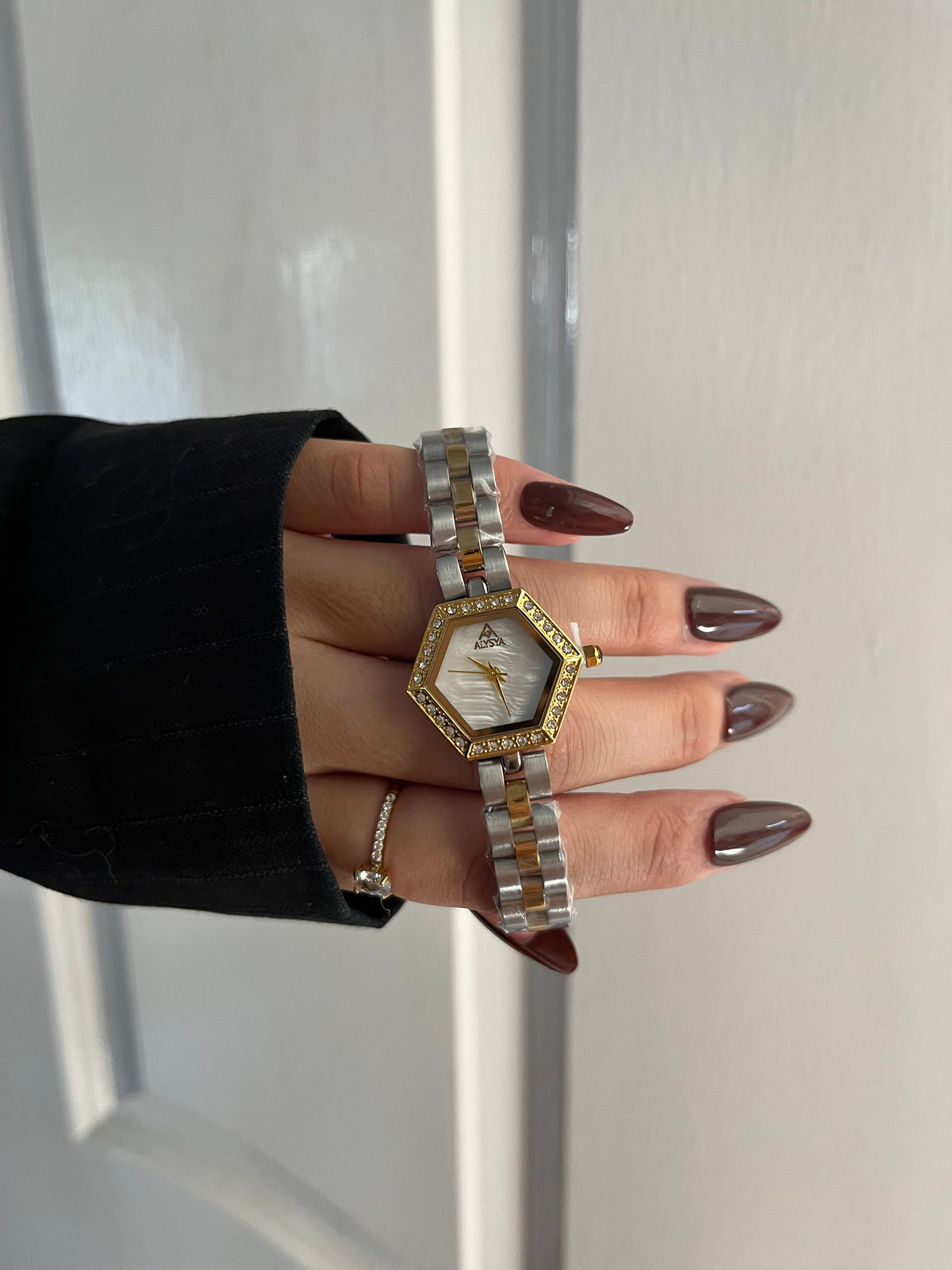 Alysya Hexagon Watch(white dial)