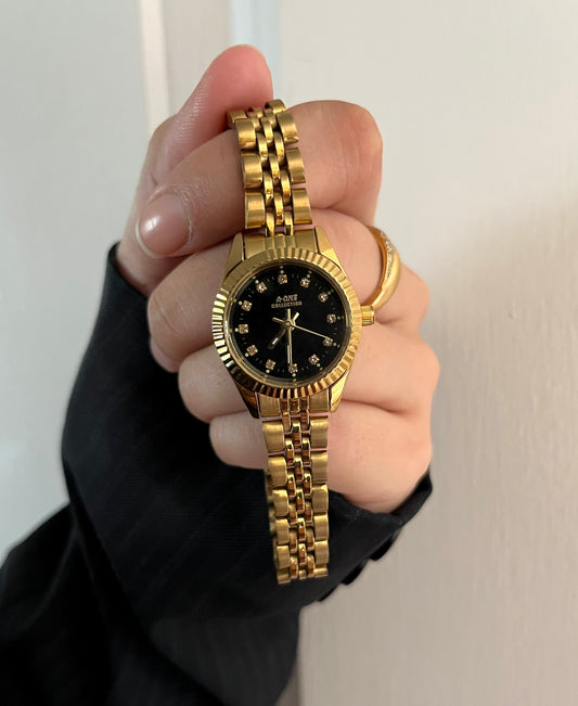 CRYSTAL STUDDED BLACK DAIL WATCH