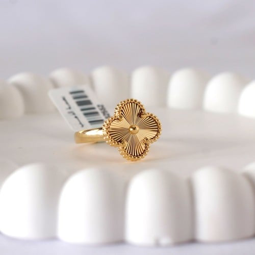 GOLDEN CLOVIE RING