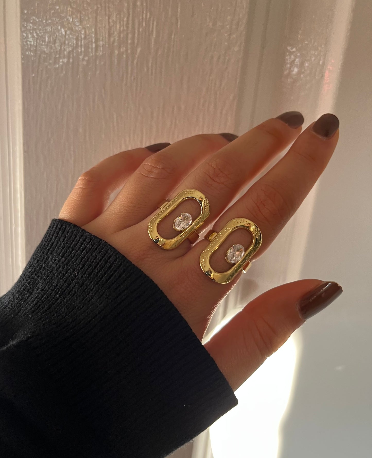 BOWDIE RING