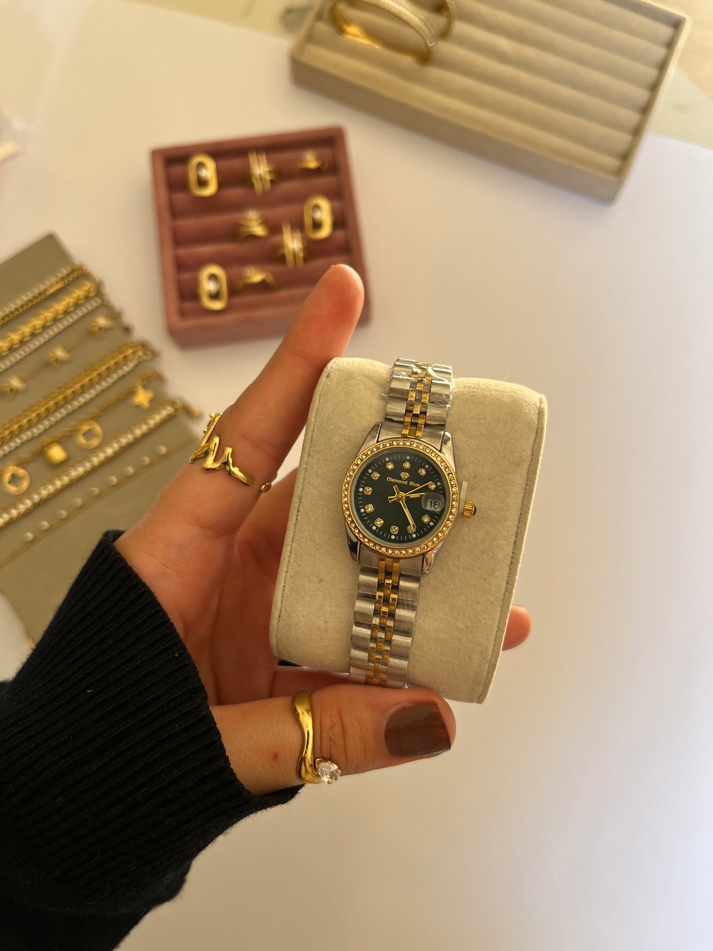 CRYSTAL STUDDED GREEN DAIL WATCH